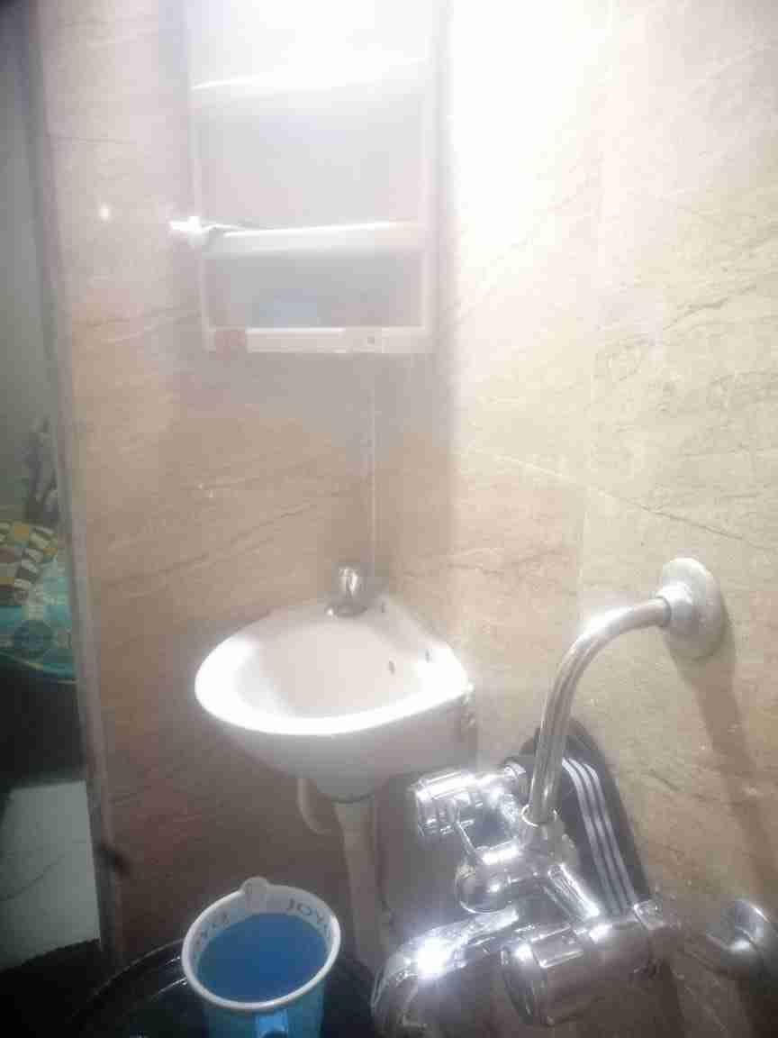 Female PG room in Andheri West, Mumbai – photo 3